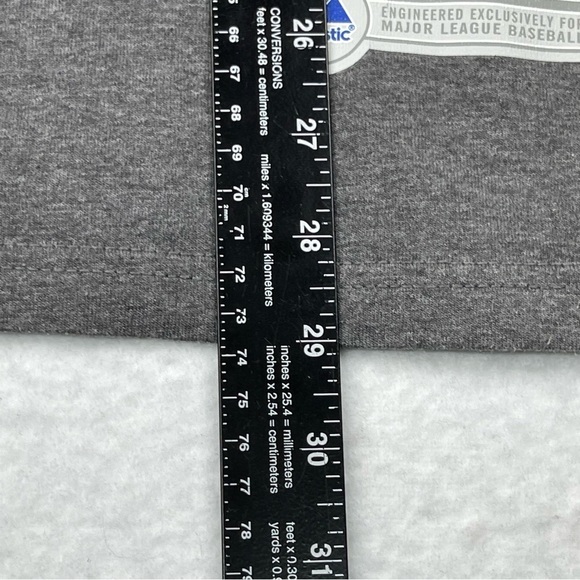 Milwaukee Brewers T-Shirt‎ Mens Large L Grey Graphic Tee MLB Authentic Majestic - Picture 7 of 9